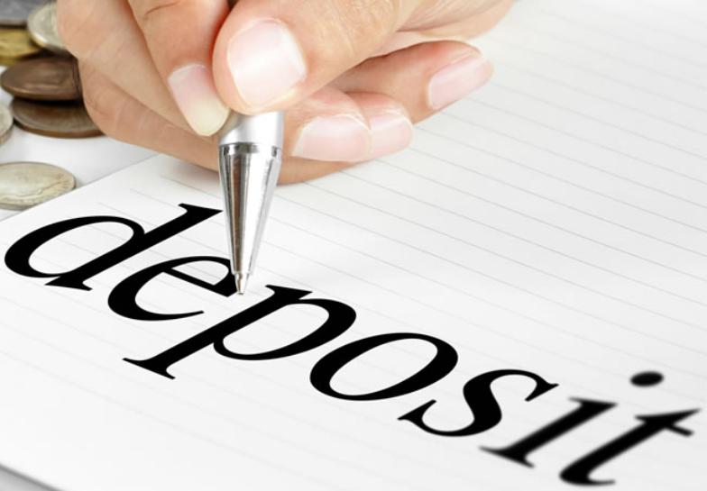 港股收盘(08.15) | 恒指收跌0.98% 互联网医疗股逆势走强 银诺医药-B(02591)首挂暴涨200%